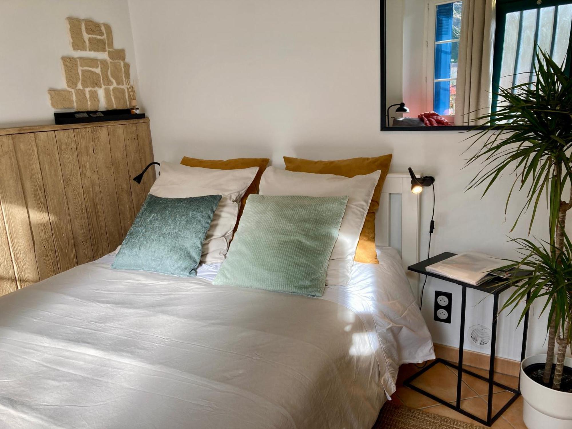 Aux 4 Logis Appart-Hotel - Studio Le City - Petit Dejeuner Inclus 1Ere Nuit Foix Εξωτερικό φωτογραφία